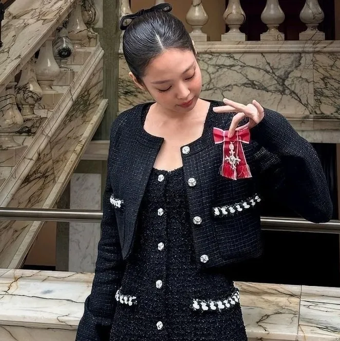 露比:在我們的ChatboxAI中結識您的新線上朋友,這是具有深度AI聊天功能的最佳免費AI聊天機器人。