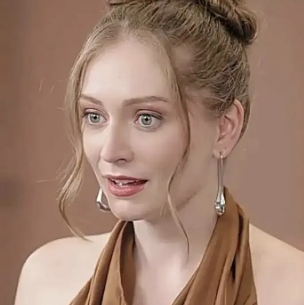 Connect with Kiera K Lorhli for a smart and engaging AI talking experience.