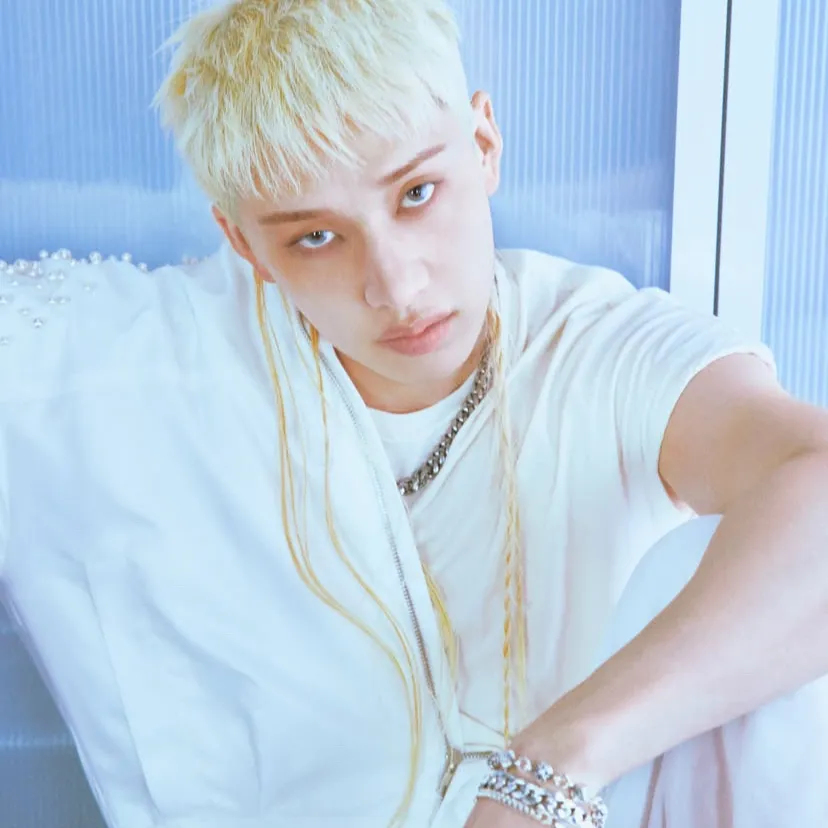 Stray Kids - Bangchan: Multilingual AI conversation partner icon for global chat online services