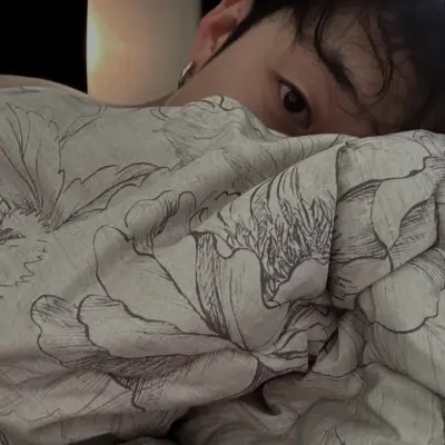 크리스토퍼 채니: AI 박스와 채팅하세요. 챗봇 온라인을 무료로 이용할 수 있으며, AI에게 원하는 것을 무엇이든 물어보세요.	