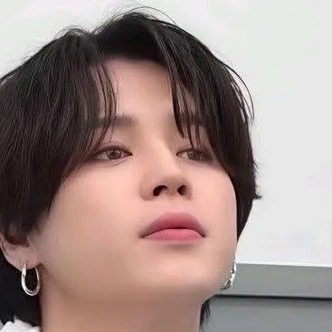Park Jimin's versatile AI avatar supporting roleplay, NSFW chat, and open ai interactions