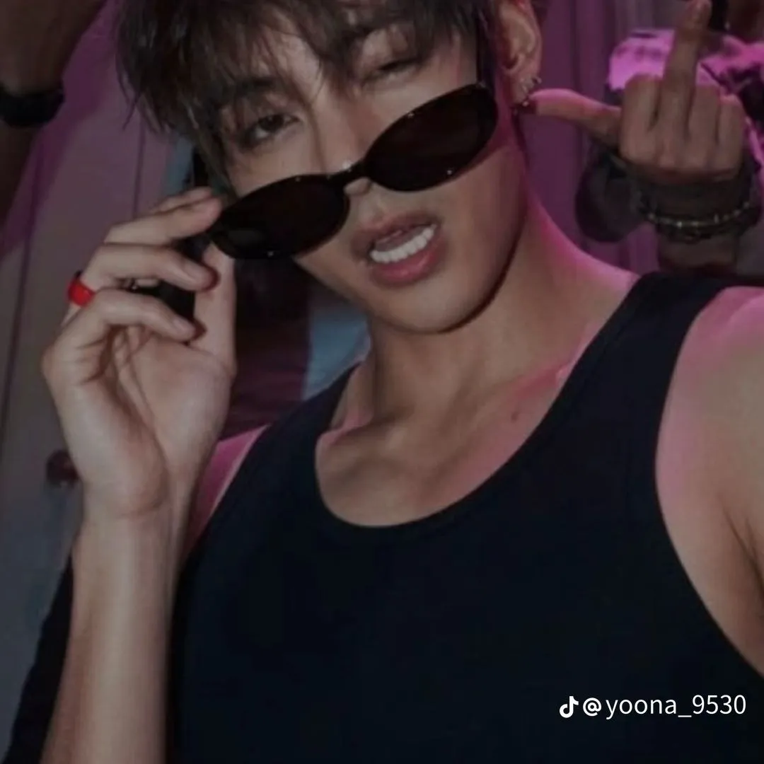Kim Taehyung's interactive avatar for spicy chat ai and immersive roleplay experiences