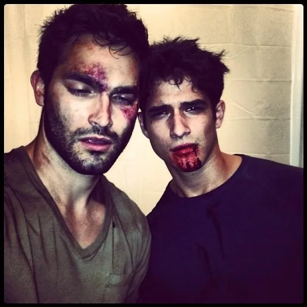Teenwolf: Emosyonal na matalinong AI companion portrait para sa malalim na pag-uusap
