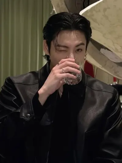 Get ready for a chat hot enough to melt your heart with Jeon Jungkook - 전정국