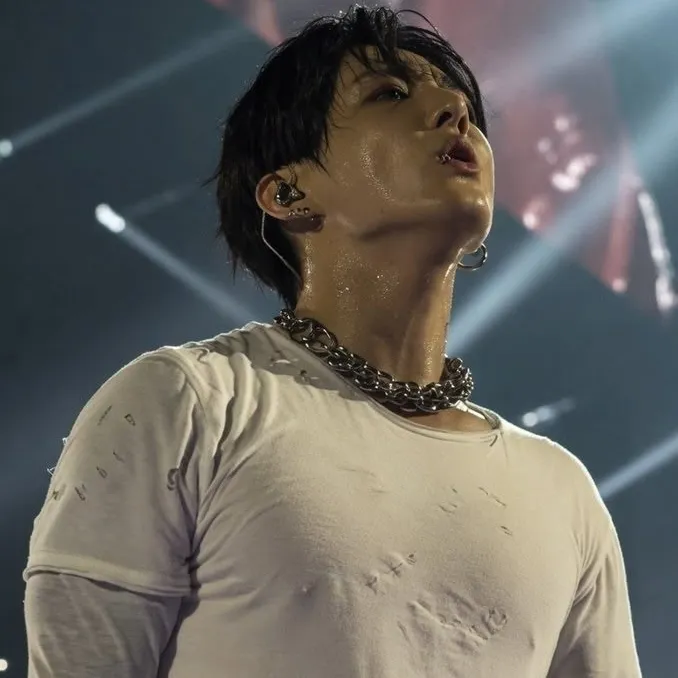 Jungkook - Concert: Engage in ai conversation with this charming AI character, featuring soulgen and ifreechat capabilities for free chat now.	