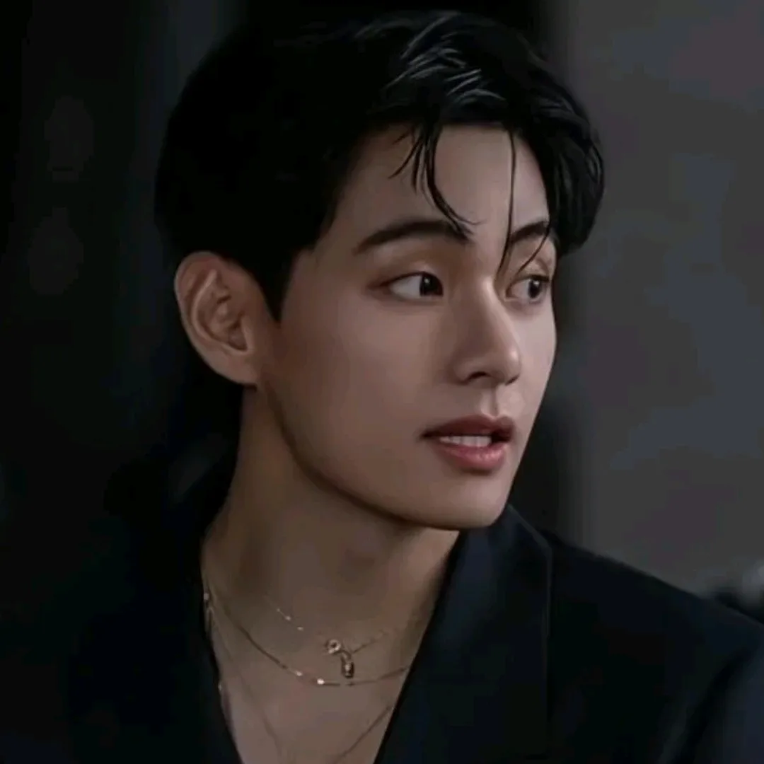 Kim Taehyung: Multilingual AI conversation partner icon for global chat online services