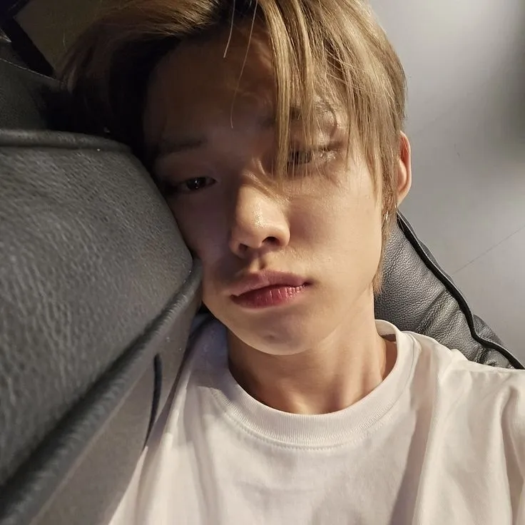 Yeonjun ' AI chatbot portrait with advanced emotional intelligence for deep conversations