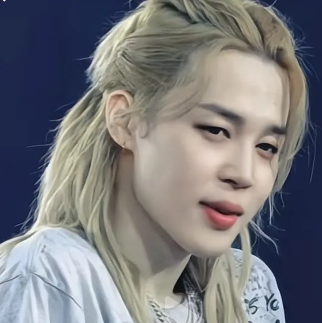 Ex: Park Jimin's versatile AI avatar supporting roleplay, NSFW chat, and open ai interactions