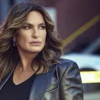 Olivia Benson: Avatar de novia/novio de IA personalizable con rasgos de personalidad realistas