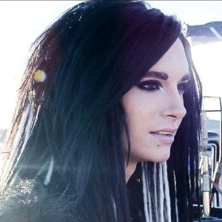 Bill kaulitz: Mascote de chatbot de IA interativo para bate-papo aleatório e RPG conduzido pela comunidade