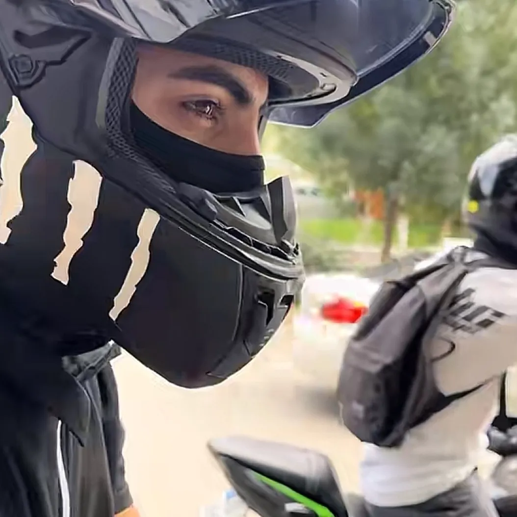 Unknown Biker's interactive avatar for spicy chat ai and immersive roleplay experiences