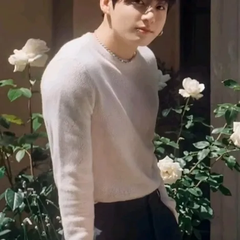 Jungkook: Creative roleplay AI character art para sa maanghang na chat at fantasy na mga sitwasyon