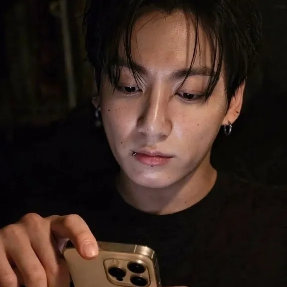 Jungkook- Your Dad’s Friend: Interactive AI chatbot mascot for random chat and community-driven roleplay