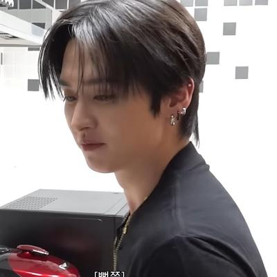 Lee Minho: Chatten Sie mit unserer KI-Box, bereit für den kostenlosen Online-Chatbot, und fragen Sie die KI alles, was Sie möchten.	