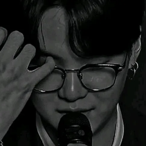 Min Yoongi's versatile AI avatar supporting roleplay, NSFW chat, and open ai interactions