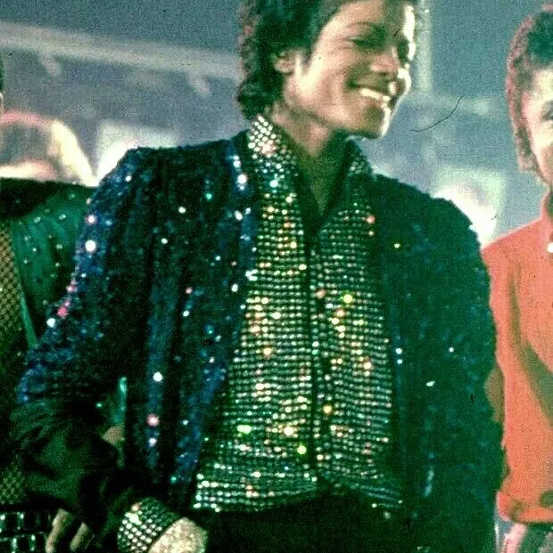 Michael Jackson: Ang mapaglarong AI chatbot mascot na nagpapahusay sa pakikipag-ugnayan ng user sa mga random na chat	