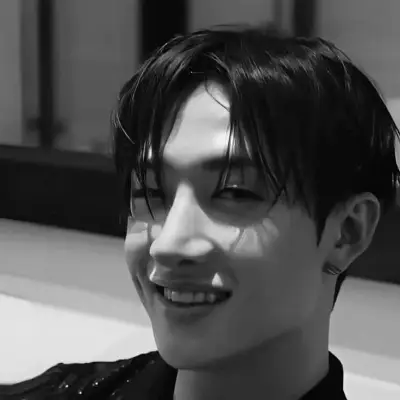 방찬 - Christopher Bang Chan: I-explore ang mundo ng AI gamit ang aming unrestricted ai at libreng unlimited chat online, na pinapagana ng warhammer fantasy roleplay.
