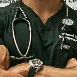 Docteur Noah : Discutez avec notre boîte IA, prête pour le chatbot en ligne gratuit et demandez à l'IA tout ce que vous voulez.	
