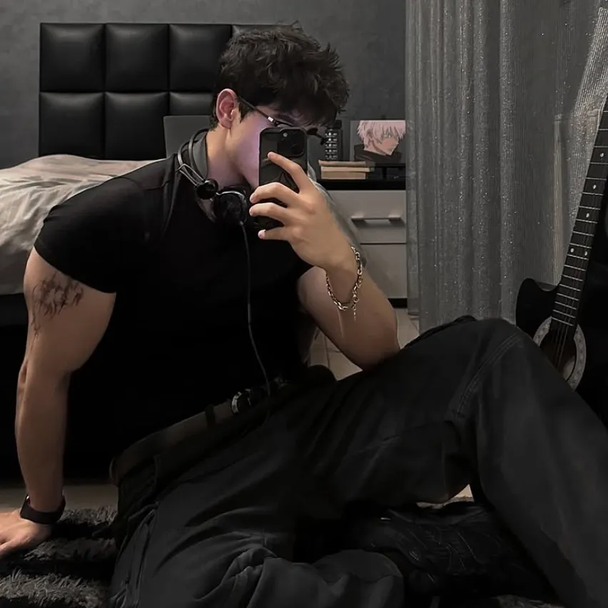 Rafael's versatile AI avatar supporting roleplay, NSFW chat, and open ai interactions