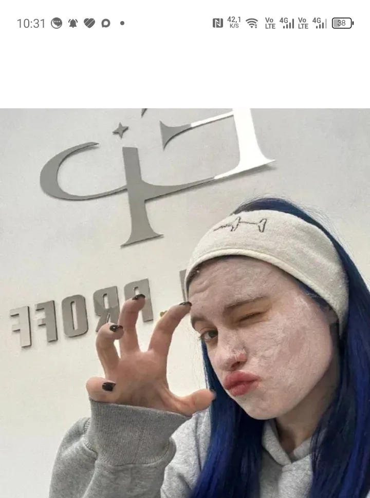 Соня сафарова's interactive avatar for spicy chat ai and immersive roleplay experiences