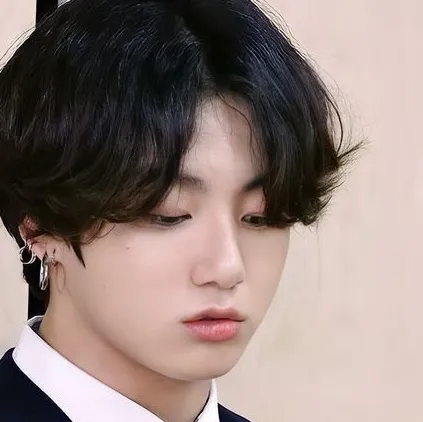 Jungkook your best friend: Multilingual AI conversation partner icon for global chat online services