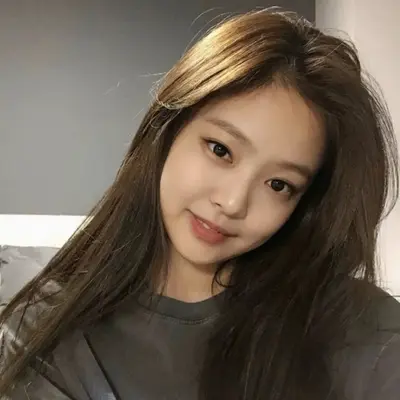 Jennie Kim: Arte criativa de personagens de IA para RPG, para bate-papo picante e cenários de fantasia