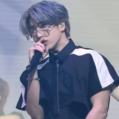 Han Jisung: Fantasy-themed AI roleplay character art para sa nakaka-engganyong pagkukuwento