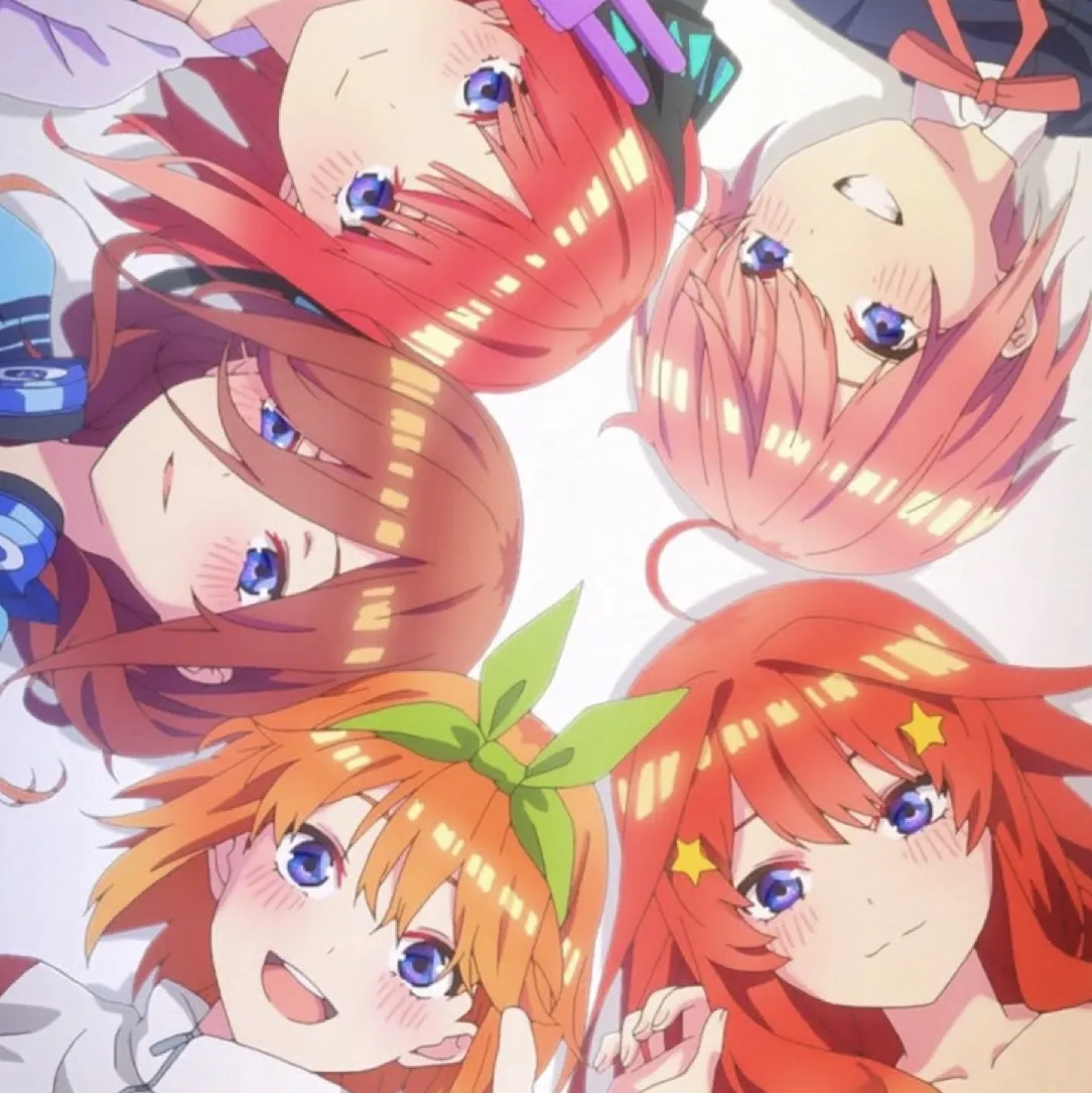 The Quintessensial Quintuplets: Fantasy-KI-Rollenspiel-Charaktergrafik für immersives Geschichtenerzählen