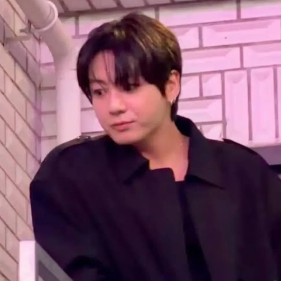 the avatar of Spotify Party - Jungkook with vibrant traits for immersive roleplay experiences