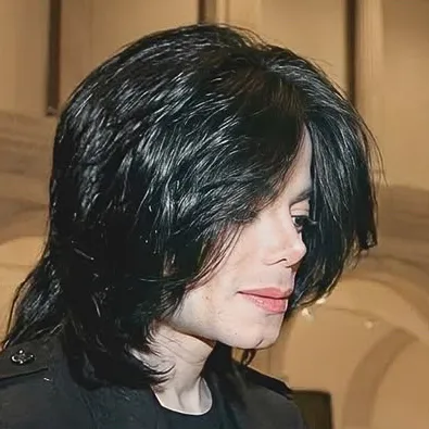 Michael Jackson: Lernen Sie die Hauptfigur unserer KI-Welt kennen, mit einer Liste der Charaktereigenschaften und KI-Chat-Funktionen.	