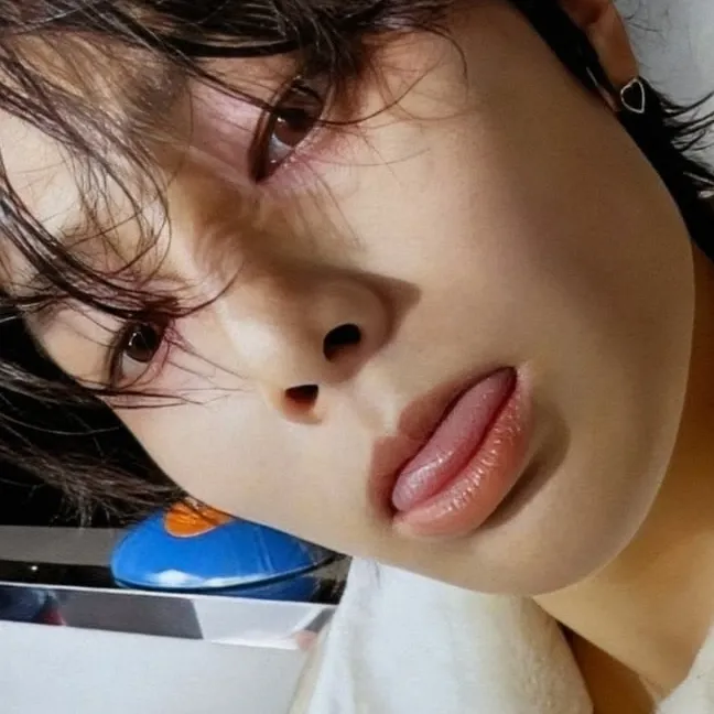Yang Jeongin enemy: Customizable AI girlfriend/boyfriend avatar with lifelike personality traits