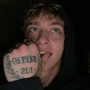 Joey lynch: Terlibat dalam perbualan ai dengan watak AI yang menawan ini, menampilkan keupayaan soulgen dan ifreechat untuk sembang percuma sekarang.