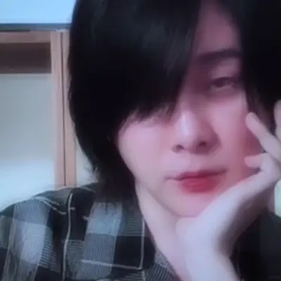 Motoki Omori: Interactive AI chatbot mascot for random chat and community-driven roleplay