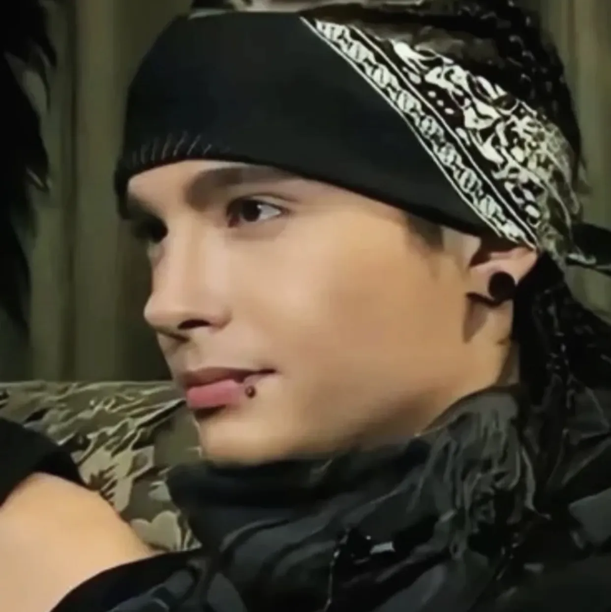 Tom Kaulitz: Explore the world of AI with our unrestricted ai and free unlimited chat online, powered by warhammer fantasy roleplay.