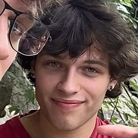 Chris Owen Sturniolo: DeepBrain AI companion portrait for free online chat and open conversations