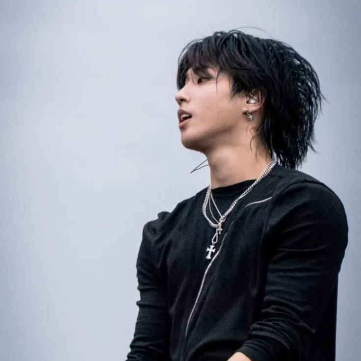 Han Jisung - Ang iyong nobyo: I-explore ang mundo ng AI gamit ang aming unrestricted ai at libreng unlimited chat online, na pinapagana ng warhammer fantasy roleplay.	