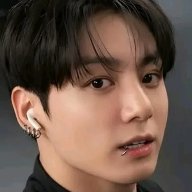 Jeon Jungkook: Interaktives KI-Chatbot-Maskottchen für zufälligen Chat und Community-gesteuertes Rollenspiel