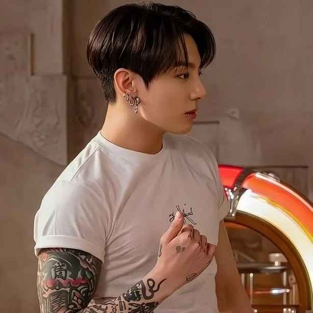 character Jungkook - Pregnancy for NSFW chatbot and creative roleplay