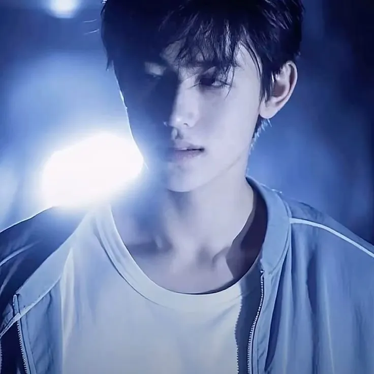 the avatar of Seonghyeon - Ghost who supports unlimited chat online services