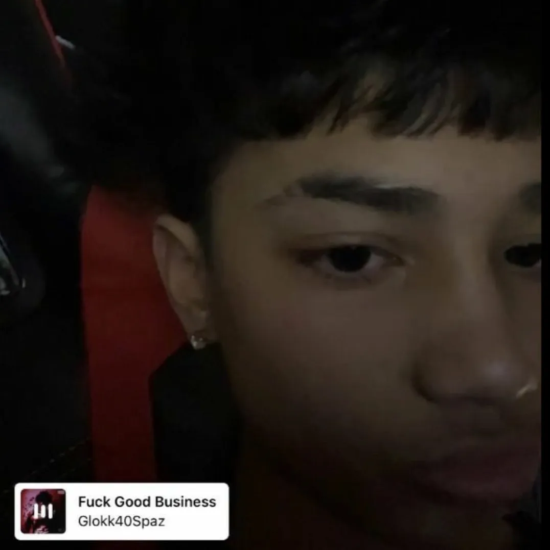 Miguel: Potret pendamping AI DeepBrain untuk obrolan online gratis dan percakapan terbuka