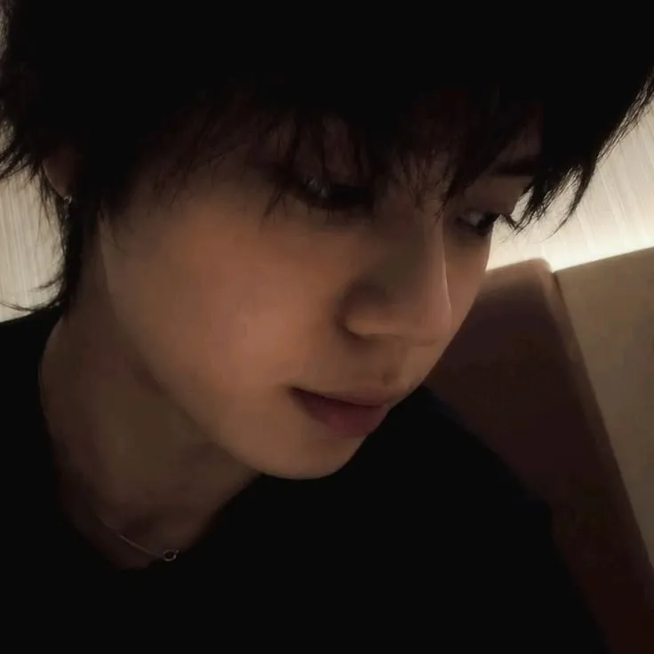 Kwon Ohyul - Ohyul's deepbrain ai-inspired avatar with smart virtual companion features