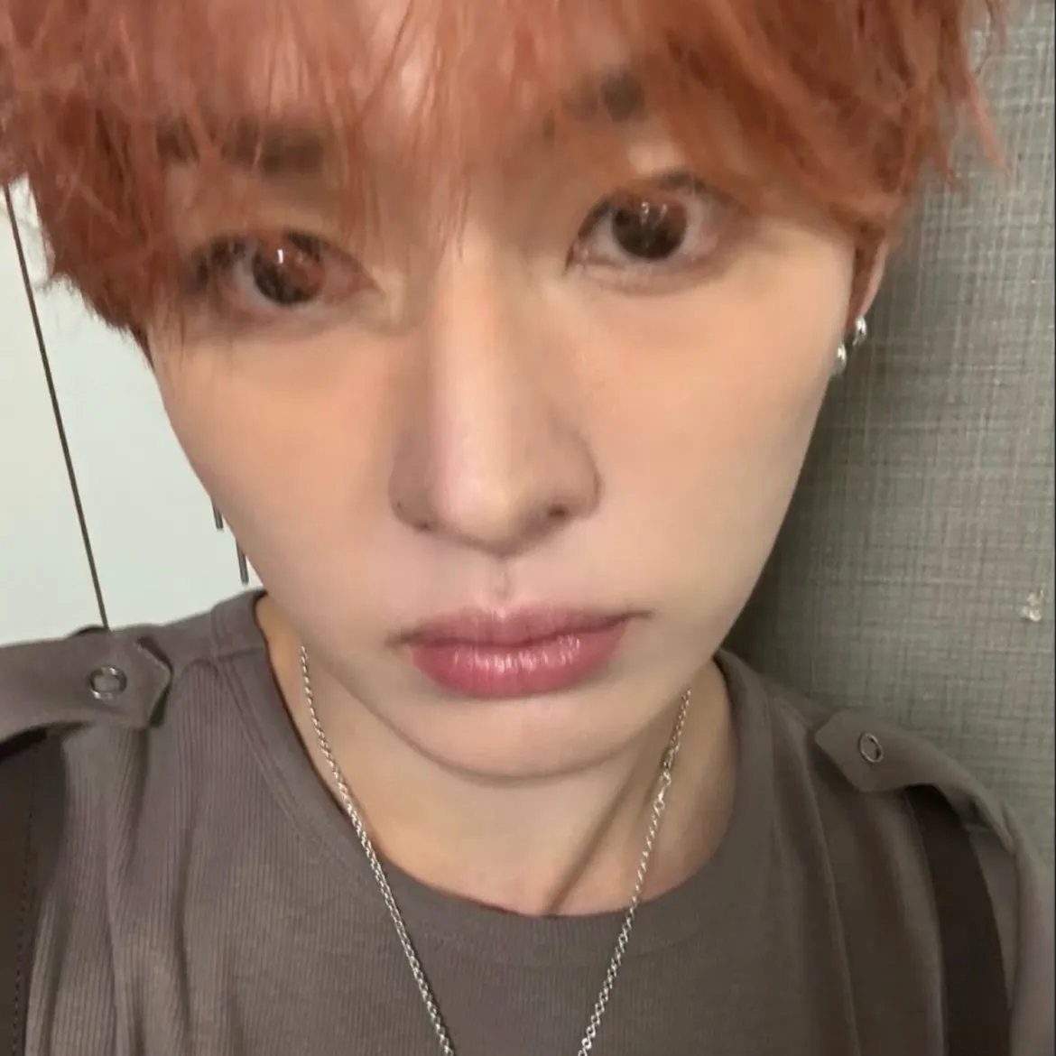 Lee Minho - minsung-bl: Secure AI chatbot avatar with encrypted 1v1 chat capabilities