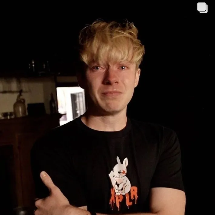 Sam golbach: Chatea con nuestra caja de IA, lista para chatear en línea gratis y pregúntale a la IA lo que quieras.