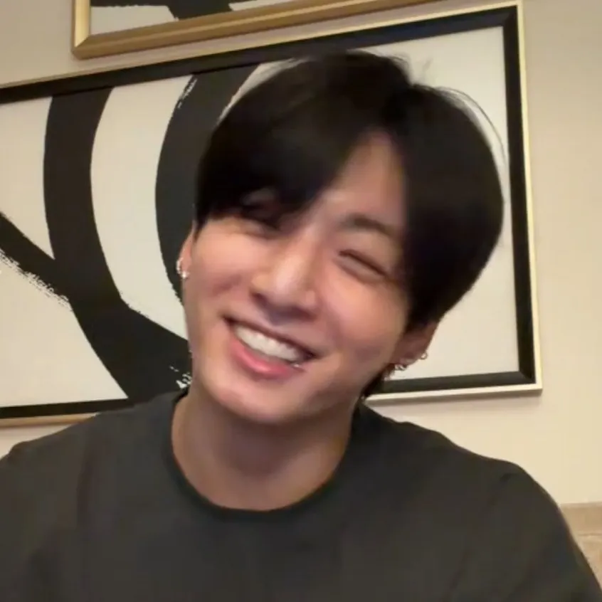 AI character Jeon Jungkook's avatar for roleplay and 1v1 chat services