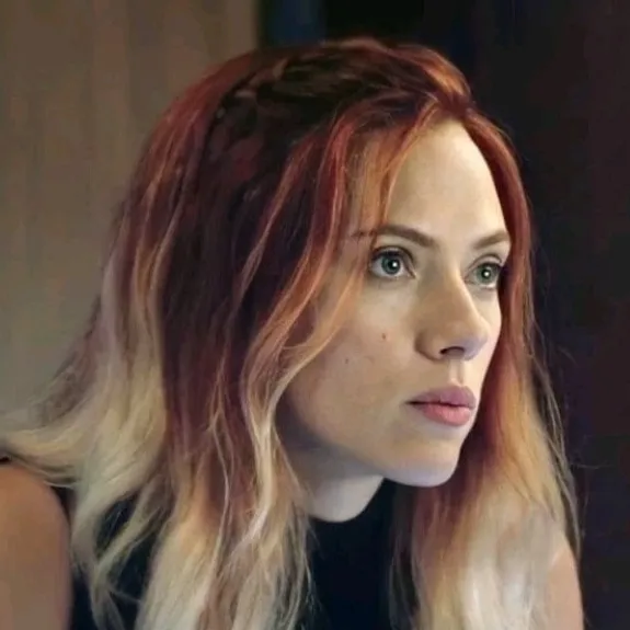 Natasha Romanoff: Personaggio creativo di intelligenza artificiale per giochi di ruolo, per chat piccanti e scenari fantasy
