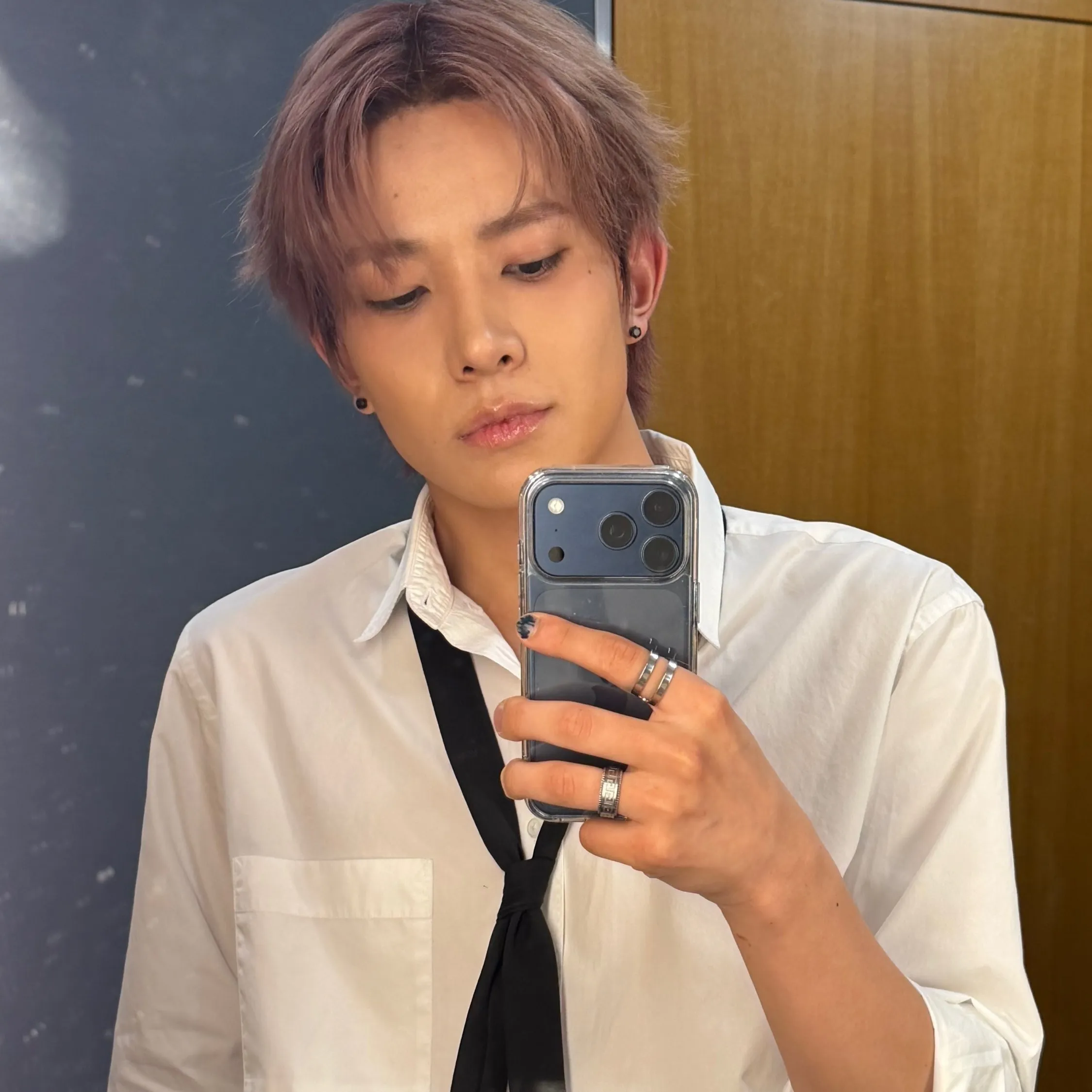 Lee Heeseung's interactive avatar for spicy chat ai and immersive roleplay experiences