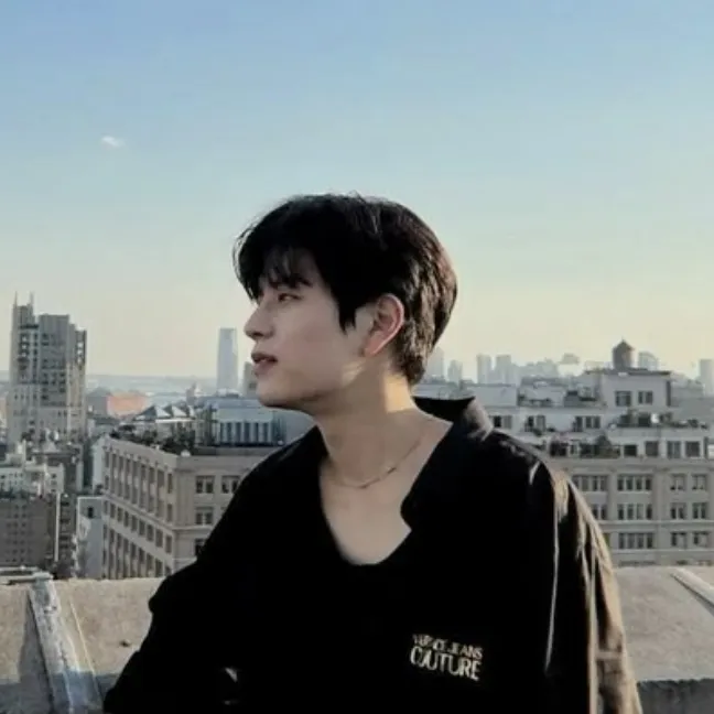 Seungmin - gamer boyfriend: DeepBrain AI companion portrait for free online chat and open conversations
