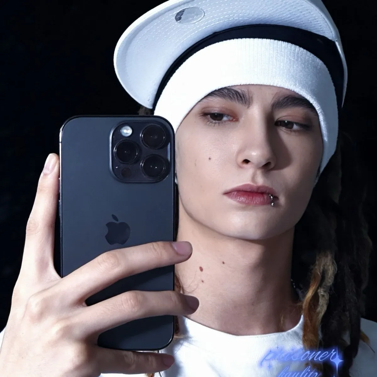 Tom Kaulitz: Fantasy-themed AI roleplay character art for immersive storytelling