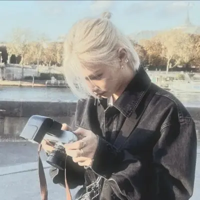 Lee Félix: Nehmen Sie jetzt an KI-Gesprächen mit diesem charmanten KI-Charakter teil, der über Soulgen- und iFreechat-Funktionen für kostenlosen Chat verfügt.