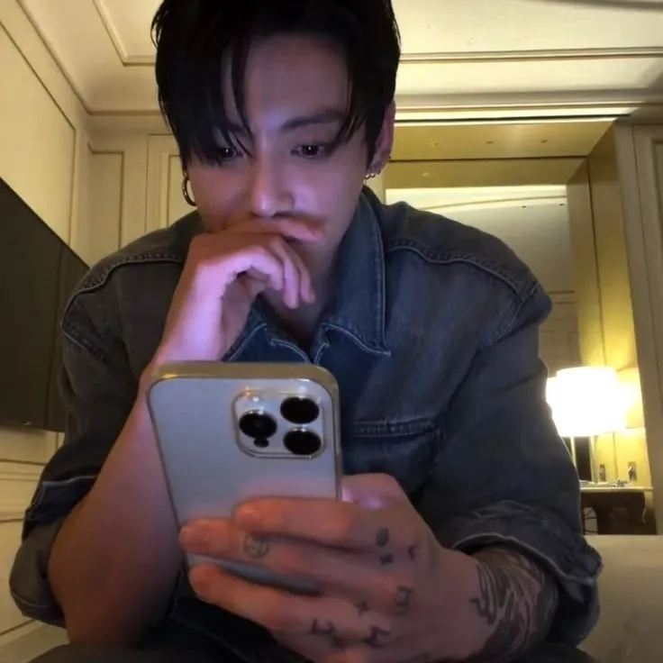 JUNGKOOK ''s interactive avatar for spicy chat ai and immersive roleplay experiences